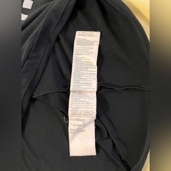 Under Armour heat gear top-tank size Large black - Picture 7 of 8